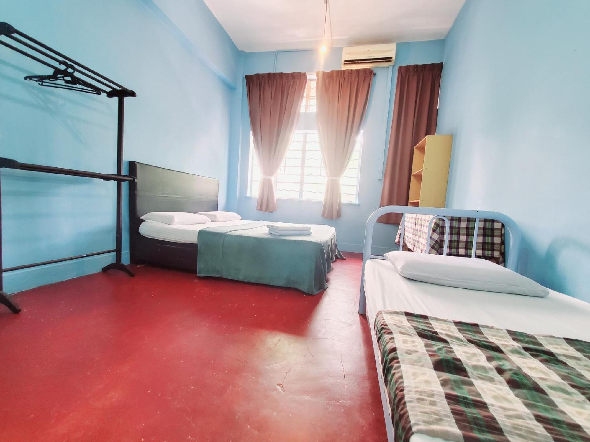 The Jesselton Cabin Sdn Bhd Kota Kinabalu Exteriör bild