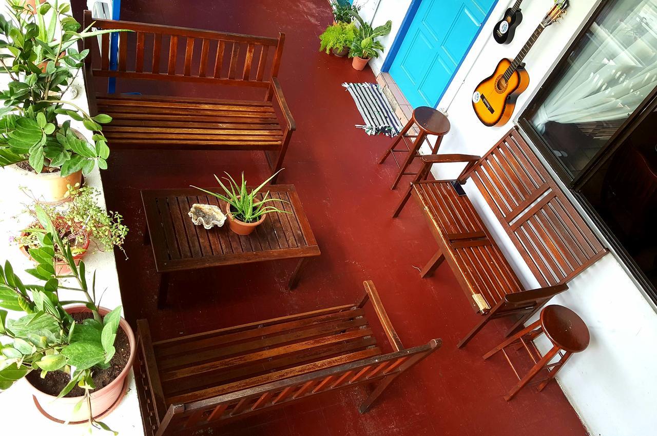 The Jesselton Cabin Sdn Bhd Kota Kinabalu Exteriör bild